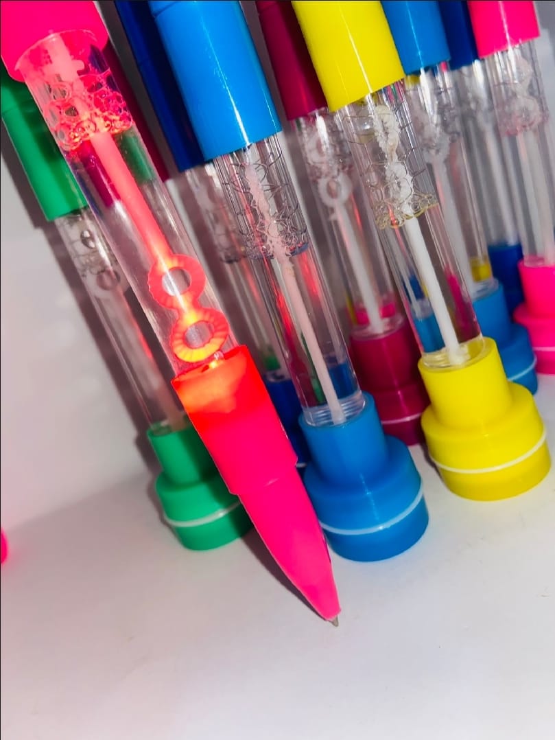 4-in-1 Pen with Stamp, Bubbles, Light, and Writing Function – Fun Creative Multi-Use Pen for Kids