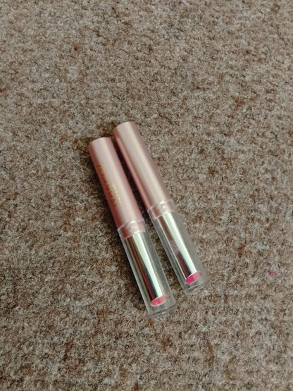 Velvety Texture Lipstick Glossy Lipstick Long Lasting Moisturizing Tinted Lip Balm, Plumping Water Lip Glaze Slim Design (random color)