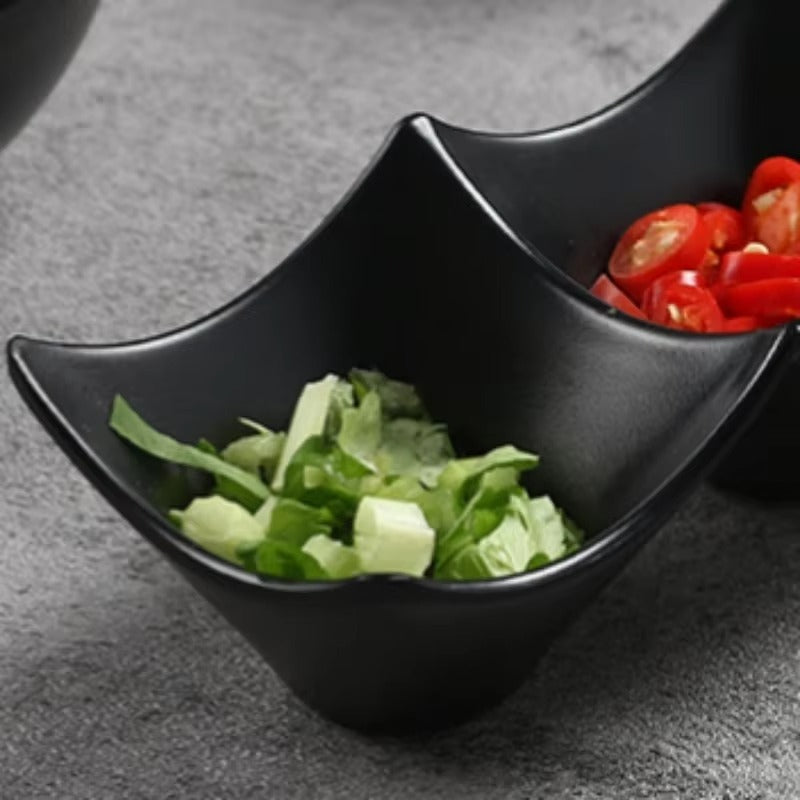 3-Compartment Dipping Sauce Dish – BPA-Free Plastic Condiment Server for Hot Pot, Sushi, Appetizers – Microwave & Dishwasher Safe (random color)