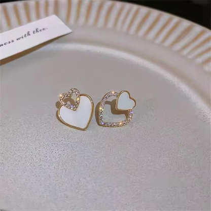 PJT-987 Beautifull Korean Heart Shape Zircon Earrings for Women – Sparkling Black & White Crystal Studs, Fashion Jewelry Gift for Everyday Wear and Special Occasions