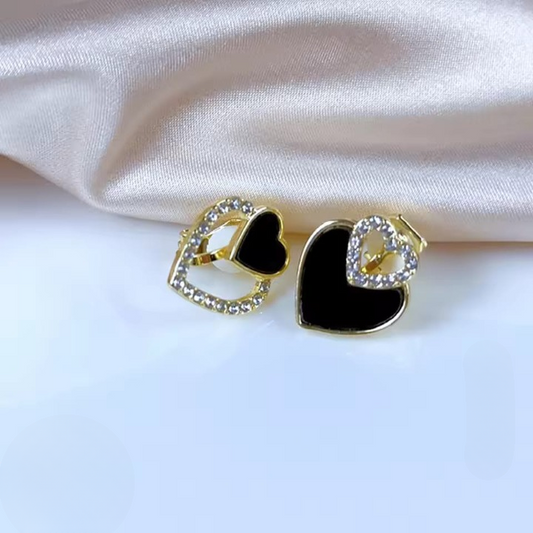 PJT-987 Beautifull Korean Heart Shape Zircon Earrings for Women – Sparkling Black & White Crystal Studs, Fashion Jewelry Gift for Everyday Wear and Special Occasions
