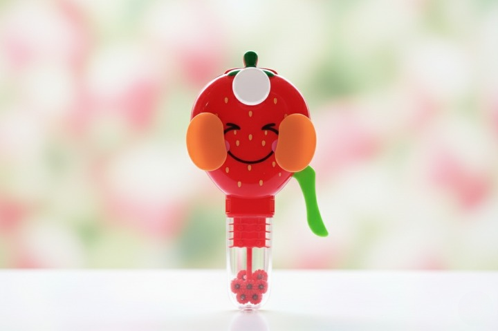 Handheld Fruit Shape Toy Fan for Kids – Cute Cartoon Design, Safe Soft Blades, Portable Mini Fan for Summer Play & Cooling (Random Design)