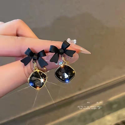 AWJ-166 Bow Shape Korean Earrings