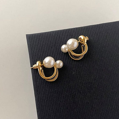ZVT-167 Korean Pearl Circle Earrings