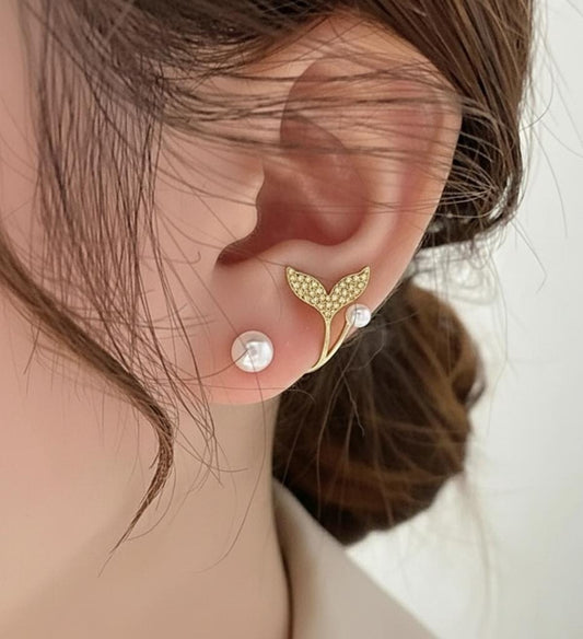 AUJ-939 Korean Fish Tail Earrings