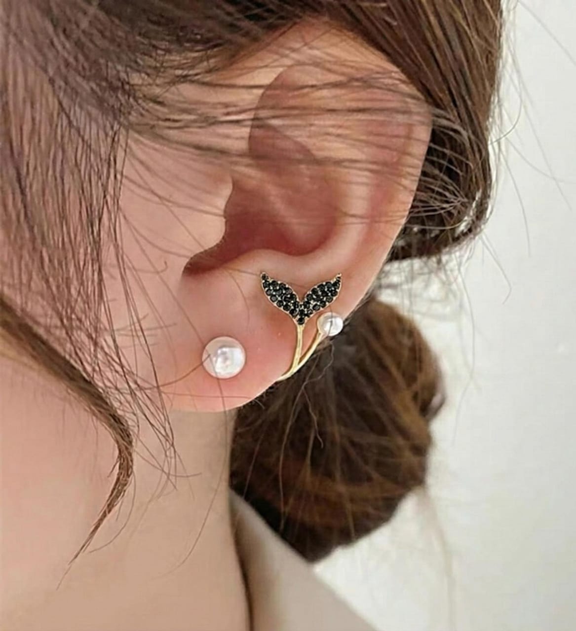 AUJ-939 Korean Fish Tail Earrings