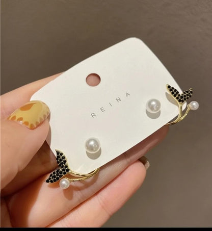 AUJ-939 Korean Fish Tail Earrings